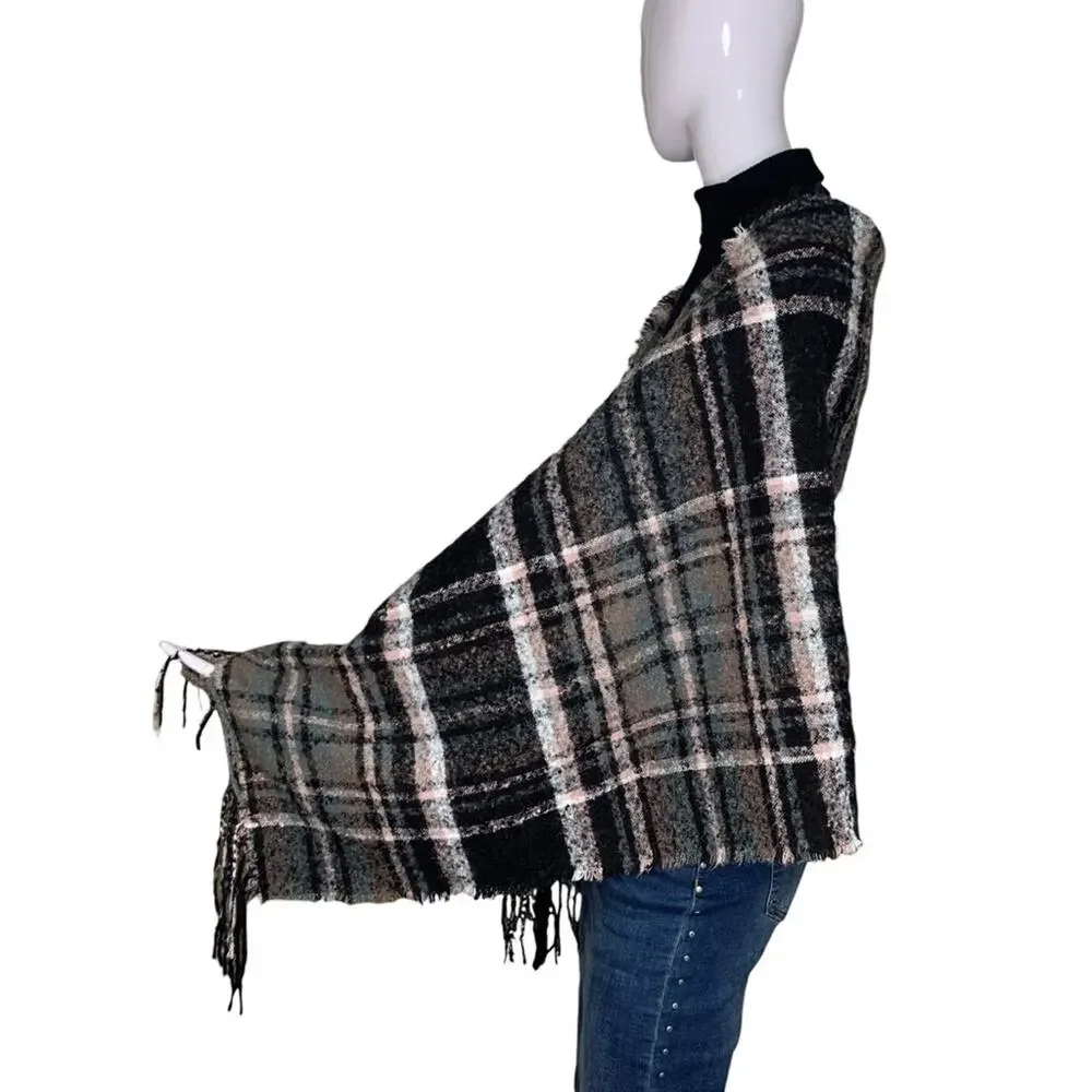 Steve Madden Plaid Fringe Scarf/Warp Black Pink White Gray